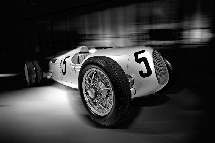 Porsche by Christian Galicia